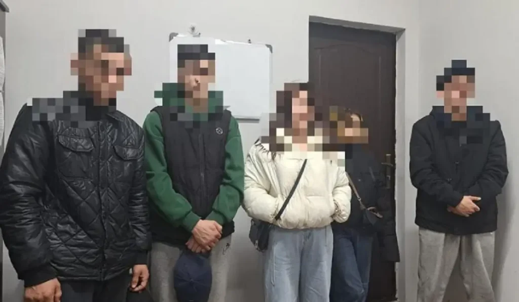 Кездесуге қыздарды қолданған: Алматыда ұйымдасқан қылмыстық топ ұсталды