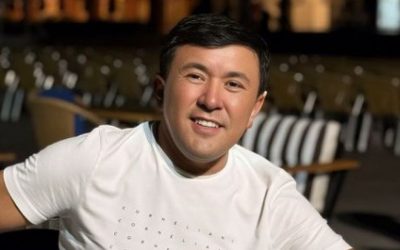 «Анашыма сәлем айта барыңыз»: Заттыбек Көпбосынұлы әкесінен айырылғанын «шүкіршілікпен» жазды