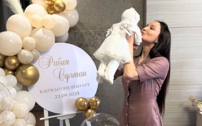 «Өз-өзіммен тілдестім»: Жұлдыз Әбдікәрімова бесінші сәбиінің есімін жариялады
